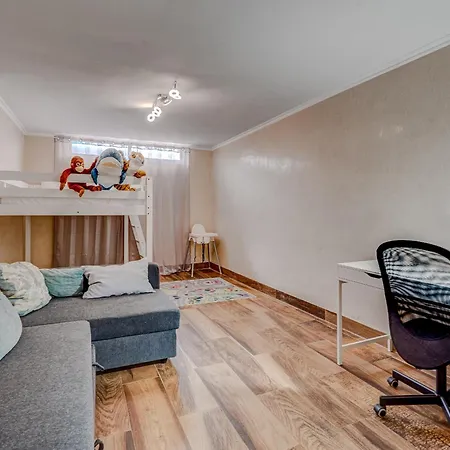 펜션 Residencia El Duque - 1, Marius 아데제