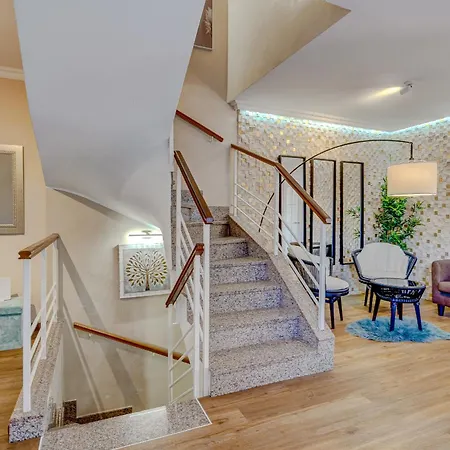 Residencia El Duque - 1, Marius Casa vacanze