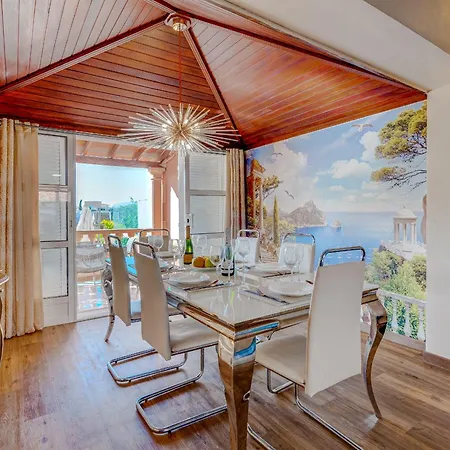 펜션 Residencia El Duque - 1, Marius 아데제