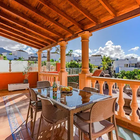 Residencia El Duque - 1, Marius Tatil Evi