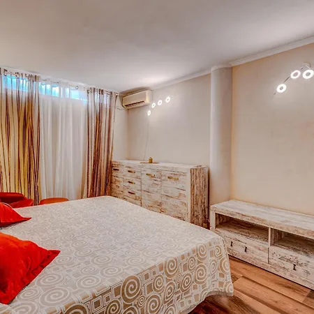 Residencia El Duque - 1, Marius Сasa de vacaciones