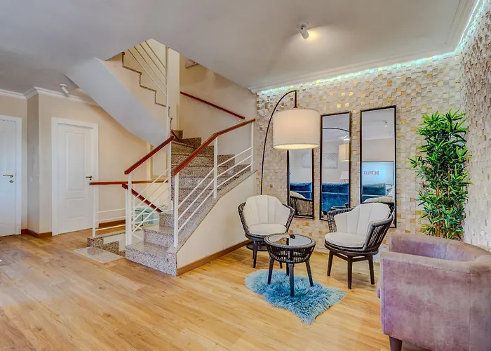 Residencia El Duque - 1, Marius Tatil Evi *