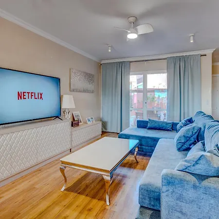 בית נופש Residencia El Duque - 1, Marius *