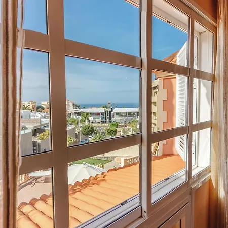 Residencia El Duque - 1, Marius אדחה