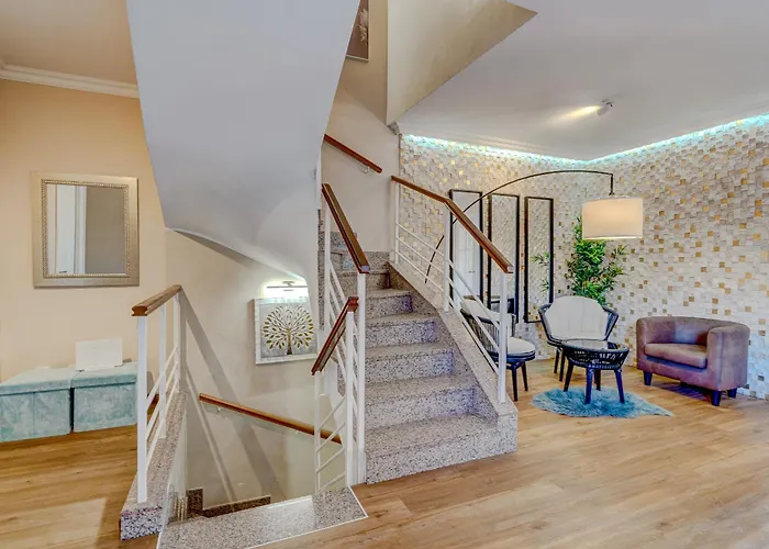 Residencia El Duque - 1, Marius Дом отдыха