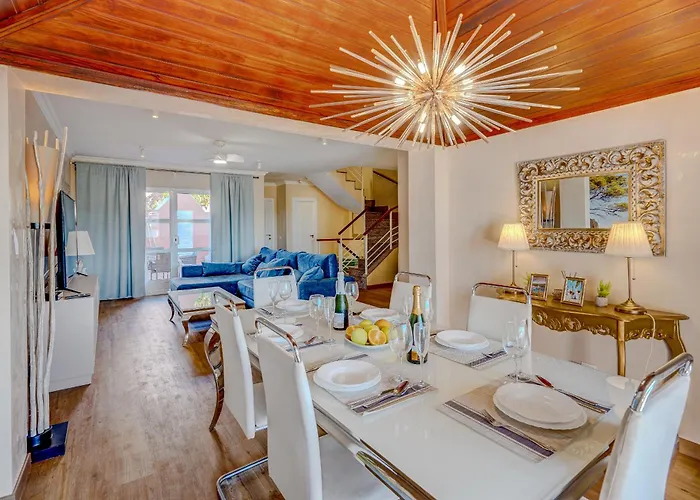 Дом отдыха Residencia El Duque - 1, Marius Адехе