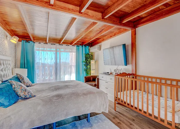 Residencia El Duque - 1, Marius * Адехе