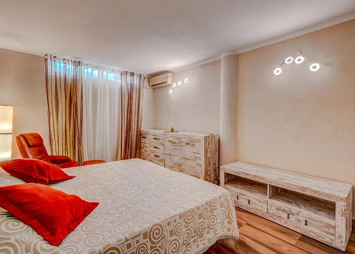 Residencia El Duque - 1, Marius Дом отдыха