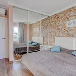 Residencia El Duque - 1, Marius أذيخي